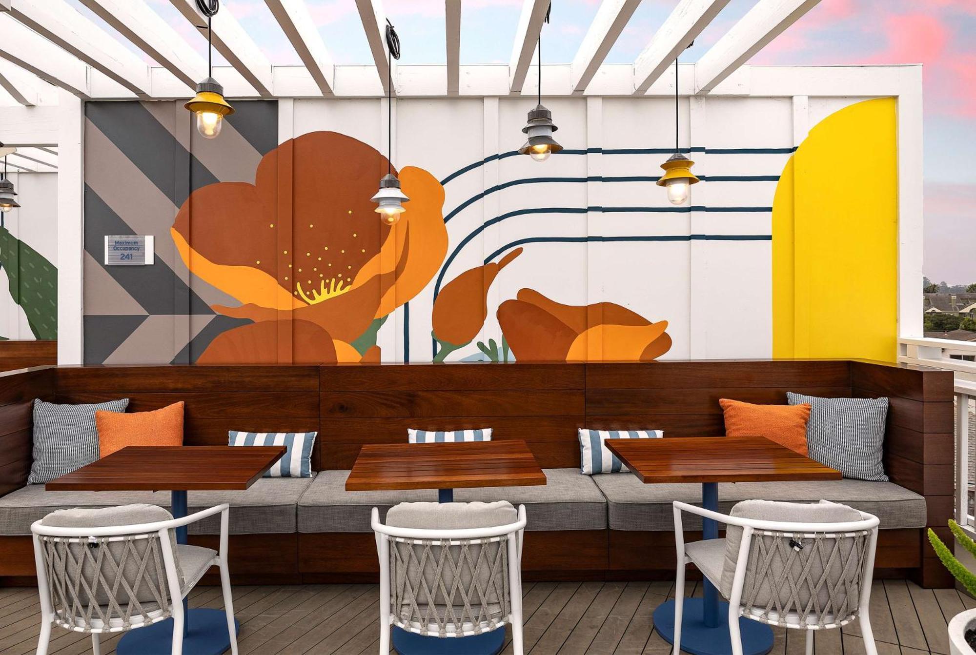 Inn At The Pier Pismo Beach, Curio Collection By Hilton Luaran gambar