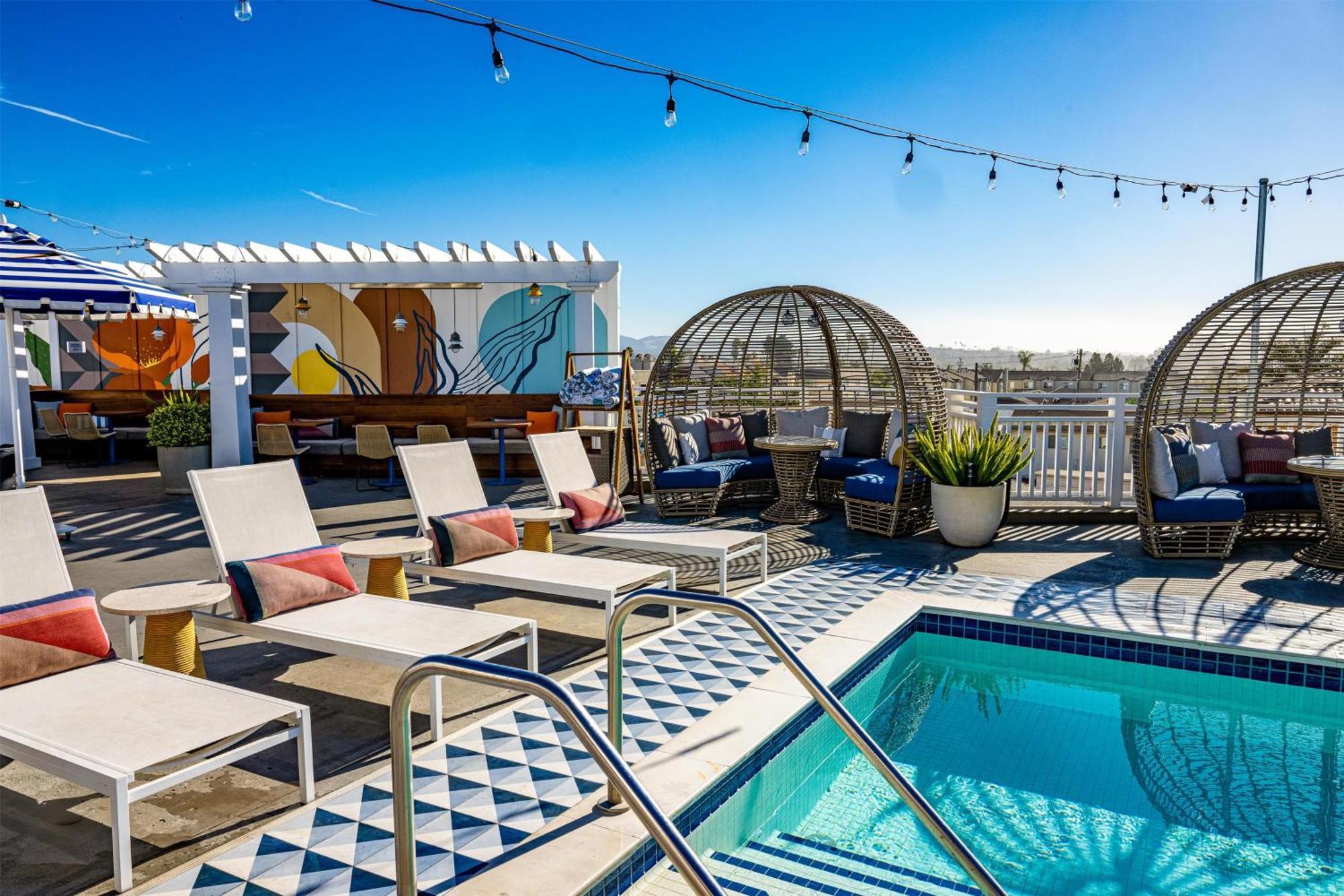 Inn At The Pier Pismo Beach, Curio Collection By Hilton Luaran gambar
